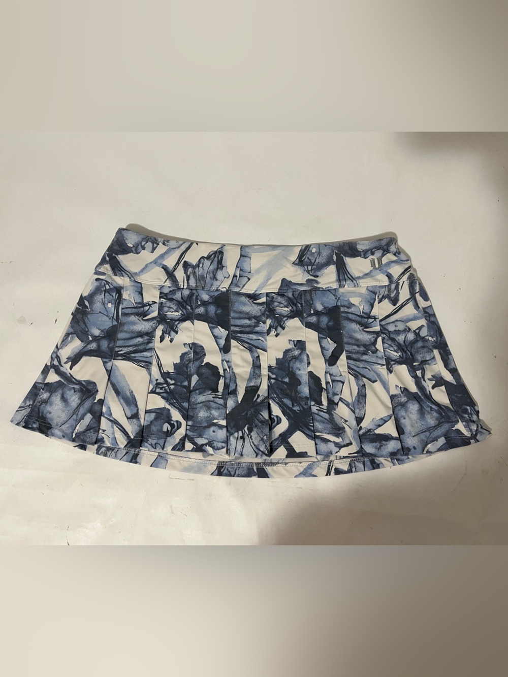 VENUS White and Blue Floral Pleated Pickleball/Tennis Skirt